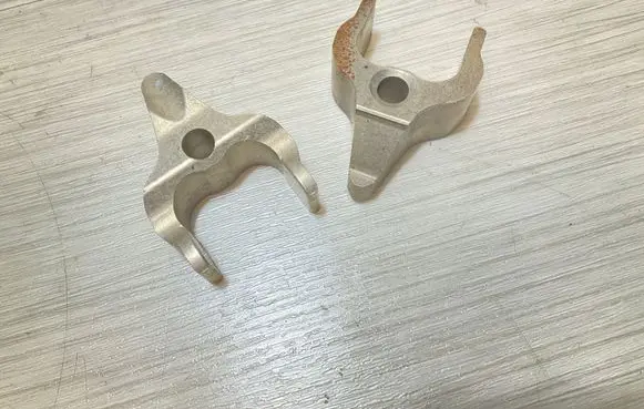 BMW 5 F10 F11 Fuel Injector clamp holder