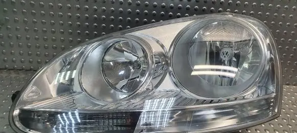 Volkswagen Golf V Headlight/headlamp S26372483