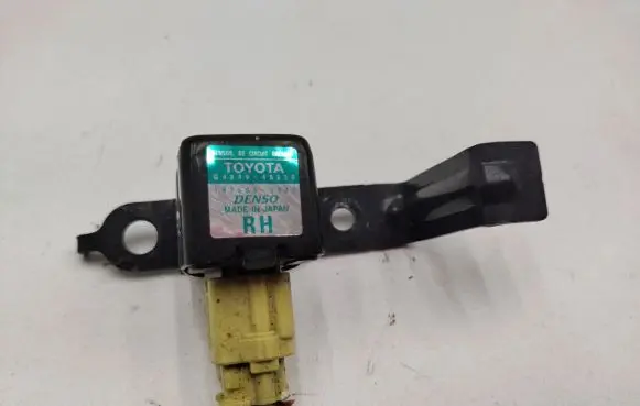 Lexus RX 330 - 350 - 400H Airbag deployment crash/impact sensor G484048020