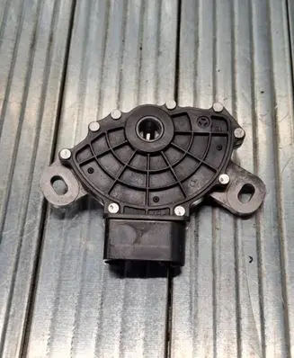 Volkswagen Tiguan Gearbox control unit/module 09G919823