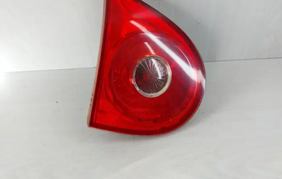 Volkswagen Golf V Tailgate rear/tail lights 1K6945093G