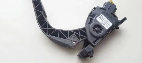 Audi A5 8T 8F Accelerator throttle pedal 8k1723523 6pv009505-01