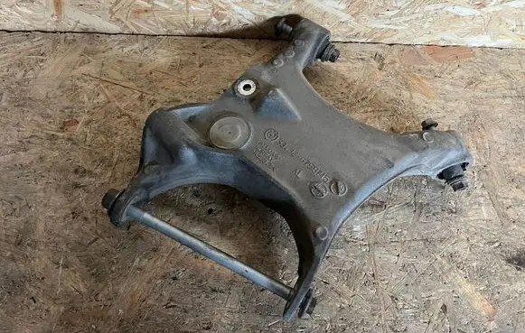 BMW 5 E60 E61 Rear upper control arm/wishbone 6758715