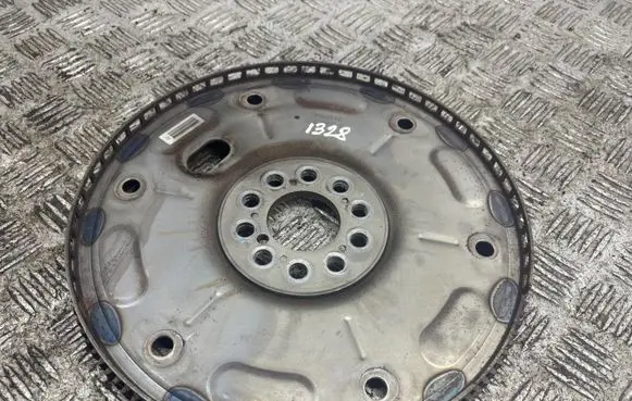 Volvo S90, V90 Flywheel 31437546