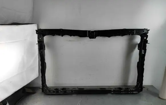 Toyota Auris E210 Bottom radiator support slam panel 5320102904