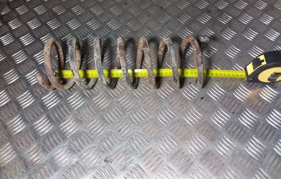 Ford Mondeo Mk III Rear coil spring