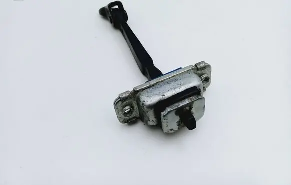 Hyundai i30 Rear door check strap stopper 