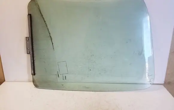 Iveco Daily 5th gen Front door window/glass (coupe) E2143R000023