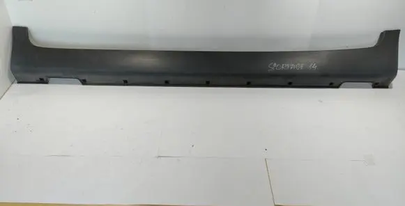KIA Sportage Sill 877513U000