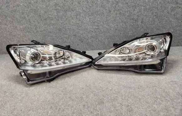 Lexus IS 220D-250-350 Headlights/headlamps set LHHU828SCZ LHHU828