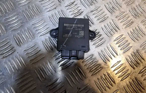 Ford Fusion II Door control unit/module DG9T14B534