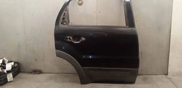 Ford Maverick Rear door 