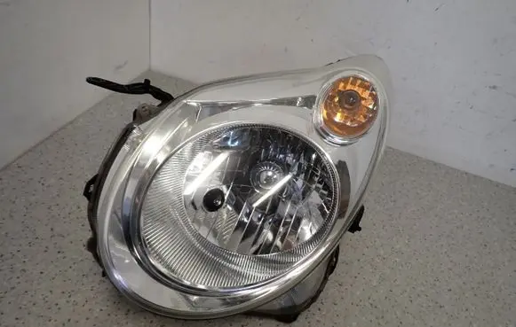 Suzuki Alto Headlight/headlamp 