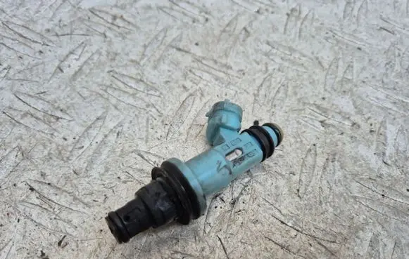 Lexus GS 300 400 430 Fuel injector 2325046090