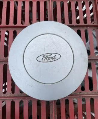 Ford Escort Original wheel cap 91AB1130AB C8C9A