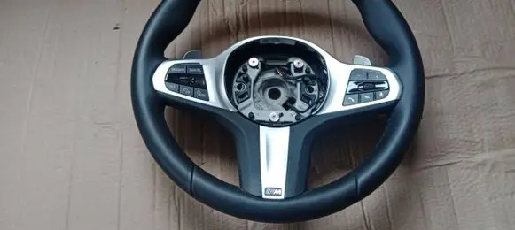 BMW X7 G07 Steering wheel 18032309