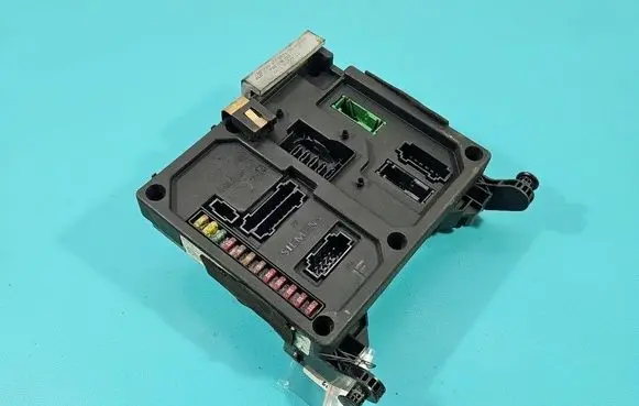 Volkswagen Sharan Central body control module 7M0971882A IMPRK1532183