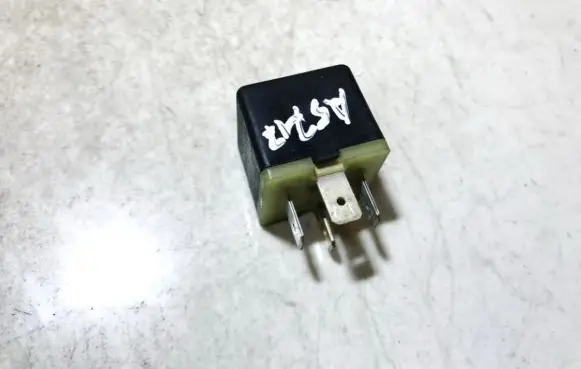 Audi A4 S4 B5 8D Other relay 431951253h
