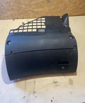 Audi A6 S6 C5 4B Glove box