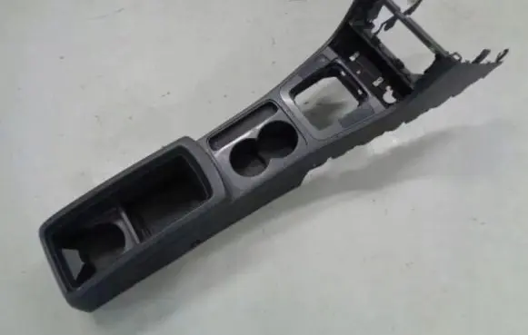 Volkswagen PASSAT B6 Center console