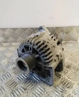 Renault Megane II Generator/alternator 8200410671B TG11C040