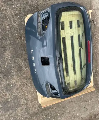Seat Leon (1P) Tailgate/trunk/boot lid 1P0827024