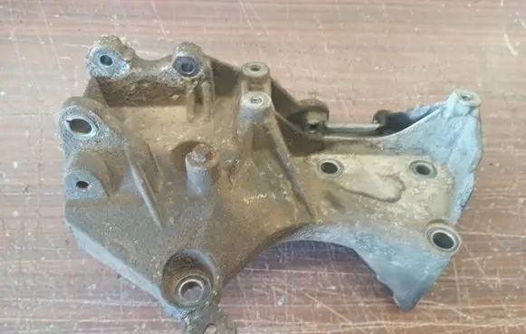 Renault Kangoo I Generator/alternator bracket 7700273712