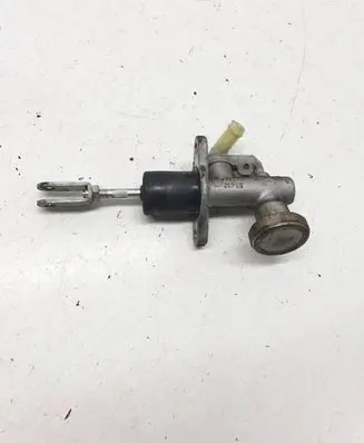 Nissan Pathfinder R51 Clutch master cylinder