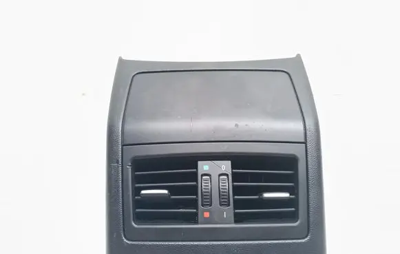 BMW 3 E90 E91 Rear air vent grill 7129556 6932023