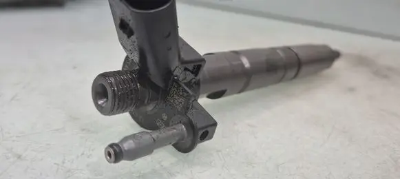 BMW X1 E84 Fuel injector 7805428 780542803