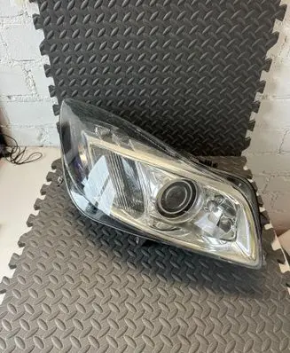 Opel Insignia A Headlight/headlamp