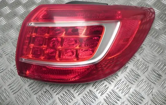 KIA Sportage Rear/tail lights R924023W0