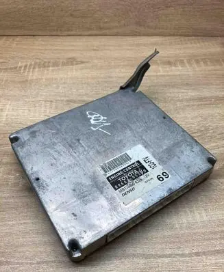 Toyota Avensis T250 Engine control unit/module ECU 8966105690 1758006326