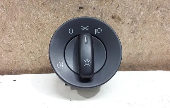 Skoda Octavia Mk2 (1Z) Light switch 1Z0941431B