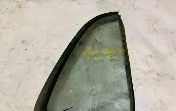 Nissan Sunny Rear vent window glass 