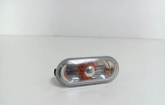 Volkswagen Transporter - Caravelle T5 Front fender indicator light 7H0949117A