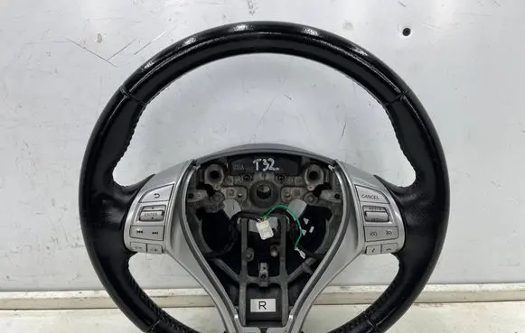Nissan Rogue Steering wheel 