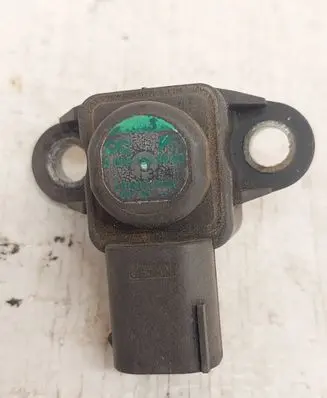 Mercedes-Benz Sprinter W906 Air pressure sensor A0051535028