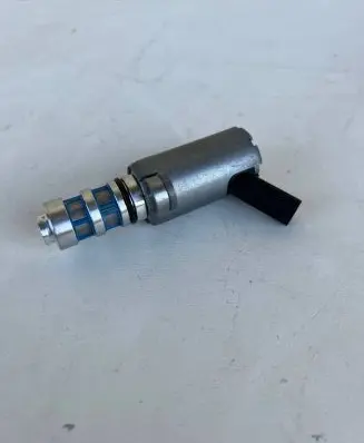 Volkswagen Polo VI Oil pressure sensor 04E9064550