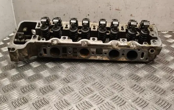 Mercedes-Benz 250 280 W108 Engine head 1160161901