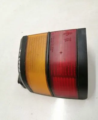 Volkswagen PASSAT B3 Rear/tail lights 333945111