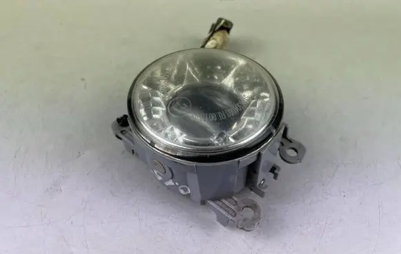 Subaru Outback (BS) Front fog light 51A0304003 E4PL16604 51B0304002
