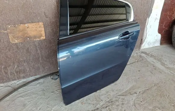 Peugeot 508 Rear door
