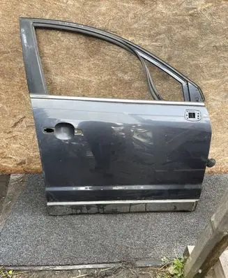 Opel Antara Front door