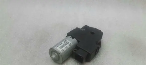 Mercedes-Benz CL C216 Sunroof motor/actuator 82009