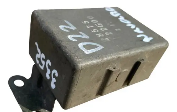 Nissan Navara D22 Other control units/modules 2857522G00