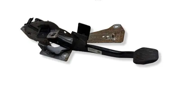 Ford Focus Brake pedal 4M512467AN