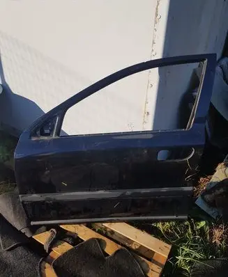 Volvo S60 Front door