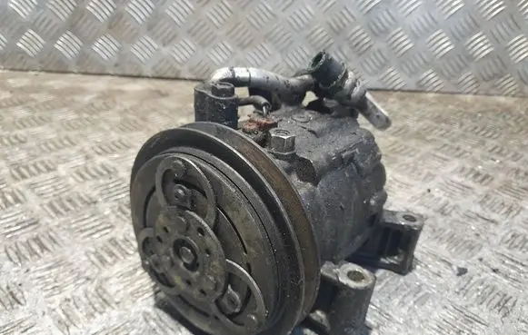 Nissan X-Trail T30 Air conditioning (A/C) compressor (pump) Dkv11g 403000281 Z0018408A