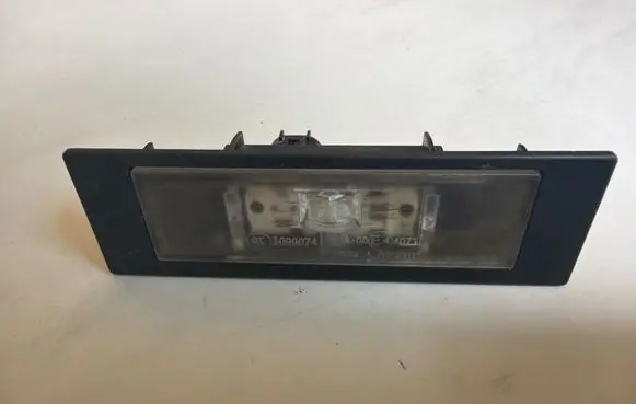 BMW 1 F20 F21 Number plate light 7193294